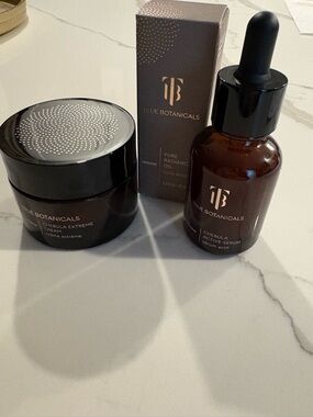 True Botanicals (selling all 3 together). I only tried the face cream 2x